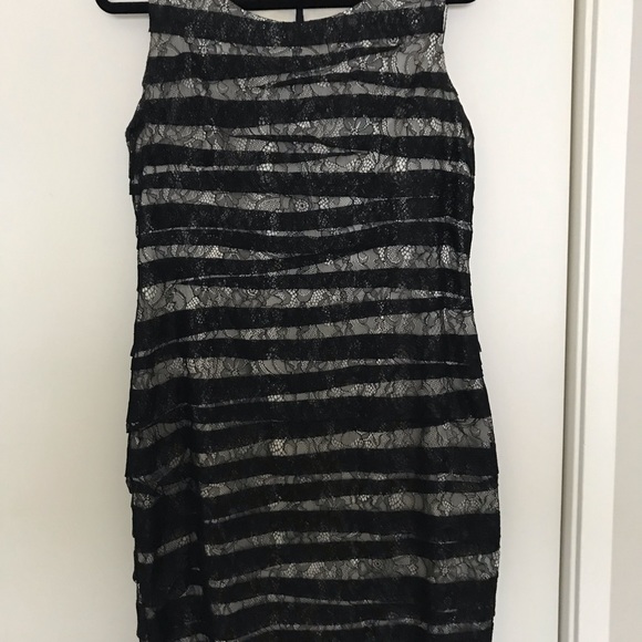 Calvin Klein Sleeveless Lace Dress - Picture 3 of 5